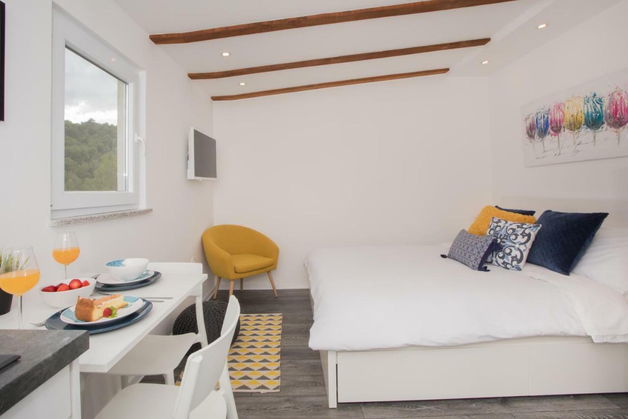 Studio Apartment Skatula Skradin Eksteriør billede